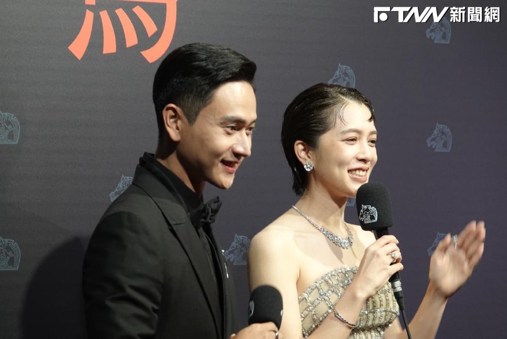 金馬60／首闖金馬搶女配！劉奕兒鑲鑽禮服超閃　羞吐：NuBra爆掉了
